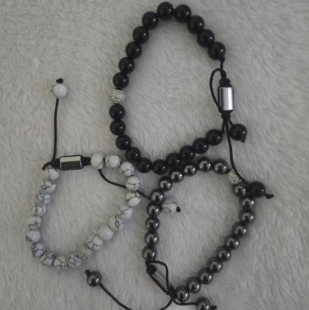 3pcs Black,Silver & White Handmade Beaded Bracelets Set - Picture 3 of 4